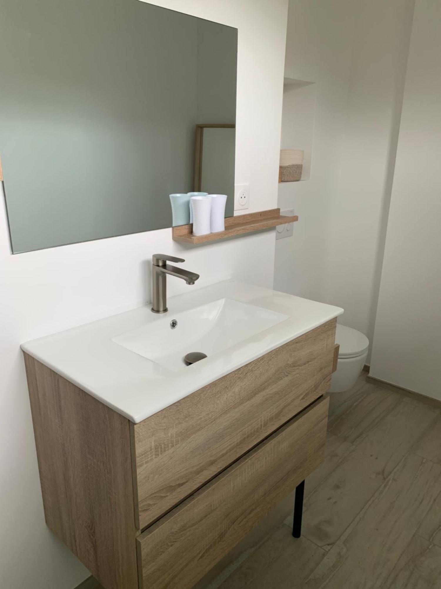 Appartements Guesthouse1 Et Guesthouse2 Sword Beach Colleville-Montgomery Ngoại thất bức ảnh